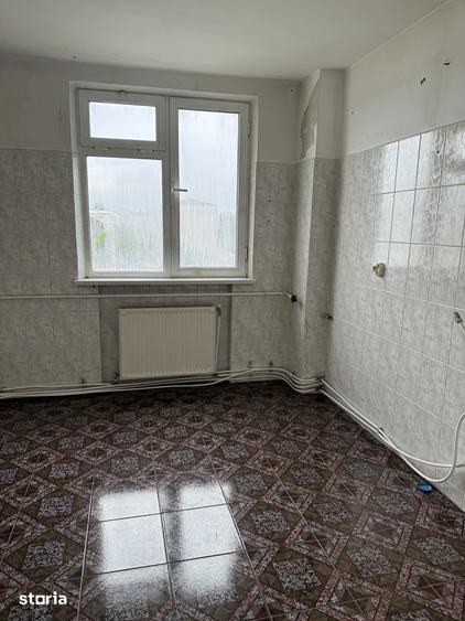 Vand apartament cu 4 camere decomandat - 6