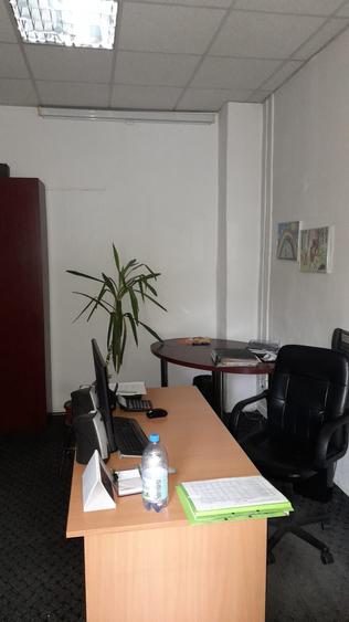 Casa zona 15 Noiembrie, 6 camere, suprafata 230 mp,teren 346 mp! - 10