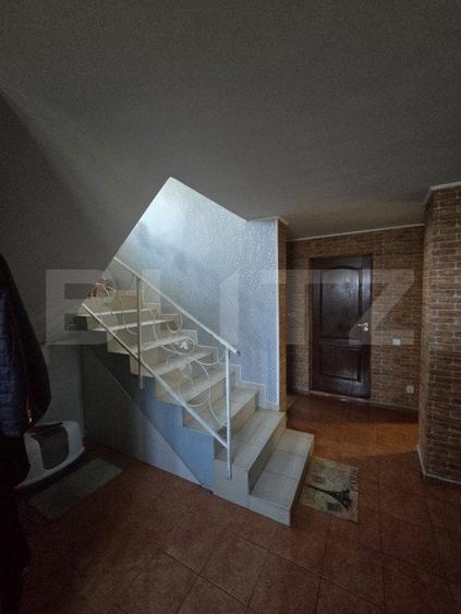 Casa individuala 240mp, 6 camere, teren ~600mp, cu panorama superba, in Dezmir - 6