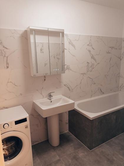 3 camere Pitești , mobilat / utilat / PARCARE , finisaje superioare ! - 7