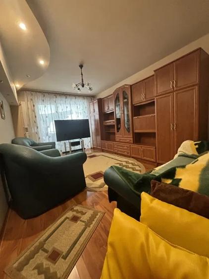 De vanzare apartament cu 3 camere pe str. Depozitelor - 6