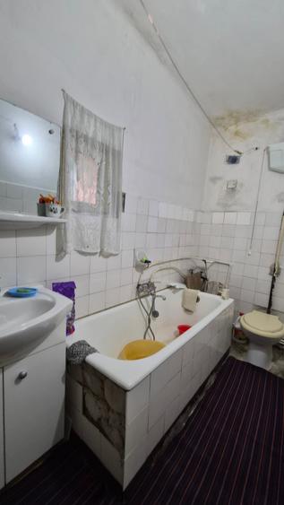 Inel II -Coiciu -scoala generala 39 -casa chirpic 77 mp +teren 236 mp - 10