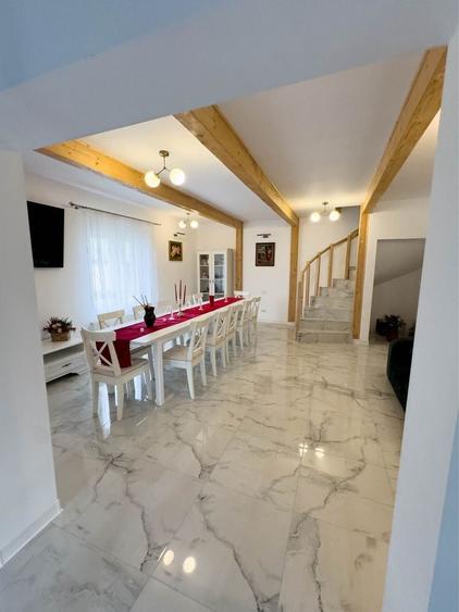 Casă cu 4 camere în Bâscenii de Jos
