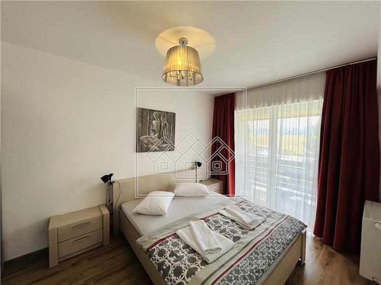 Apartament cu 3 camere decomandat în Exterior Sud