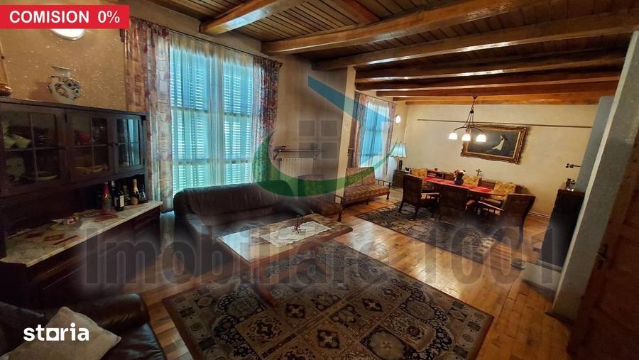Casă cu 6 camere cu Teren 1658 Mp în Ardusat
