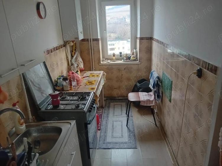 Apartament cu 4 camere decomandat în Dărmănești