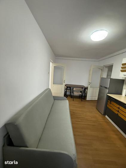 Apartament cu 2 camere decomandat în Între Lacuri