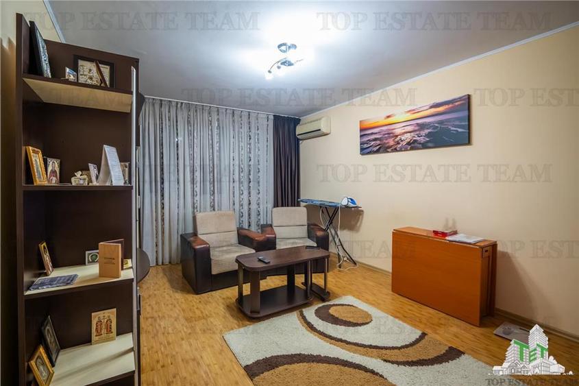 Apartament cu 3 camere decomandat, mobilat în Titan