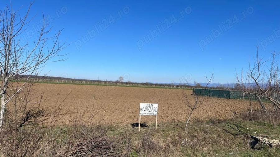 Teren de 1079 mp, în Central