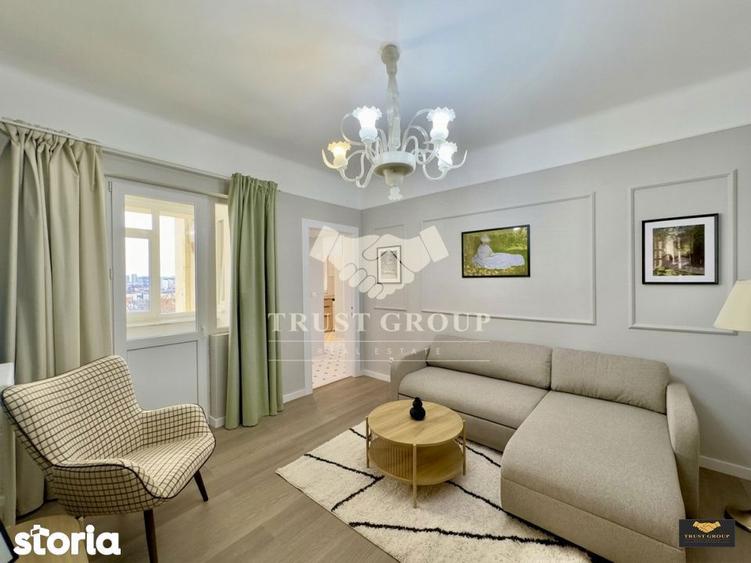 Apartament cu 3 camere semidecomandat, mobilat în Centrul Civic