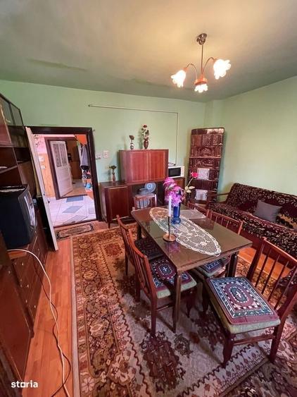 Casă cu 3 camere decomandat în Sângeorgiu de Mureș