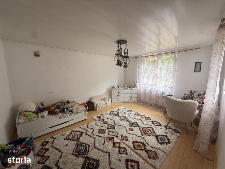 Casă cu 4 camere cu Teren 200 Mp în Kogălniceanu