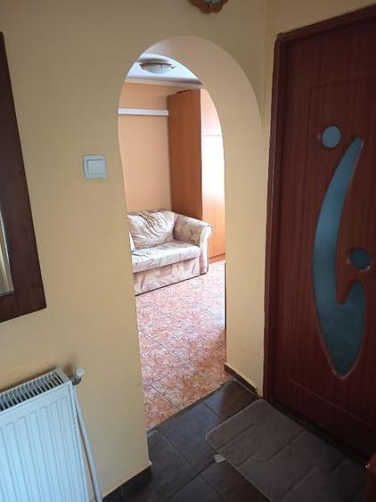 Casă individuală cu 4 camere cu Teren 2400 Mp în Traian
