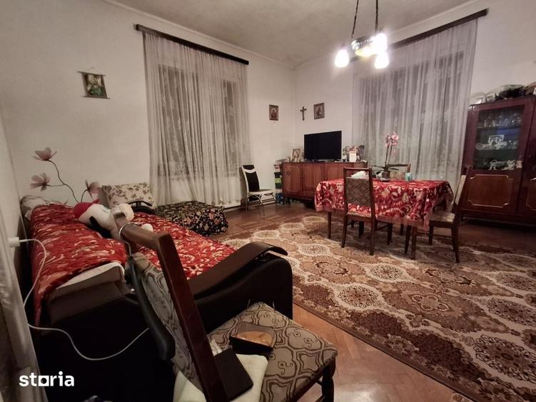 Casă cu 4 camere cu Teren 220 Mp în Șura Mică