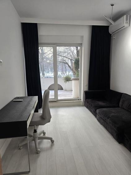 Apartament cu 5 camere în Herăstrău