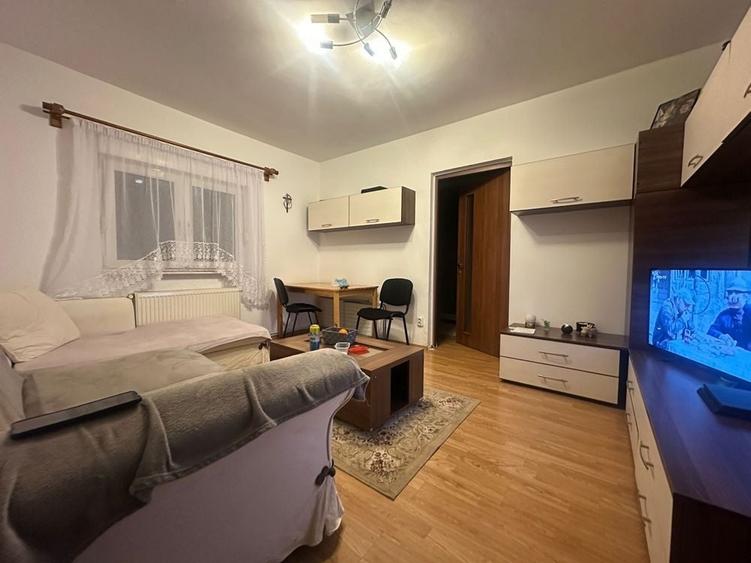Vand apartament 2 camere zona Mediu - 3