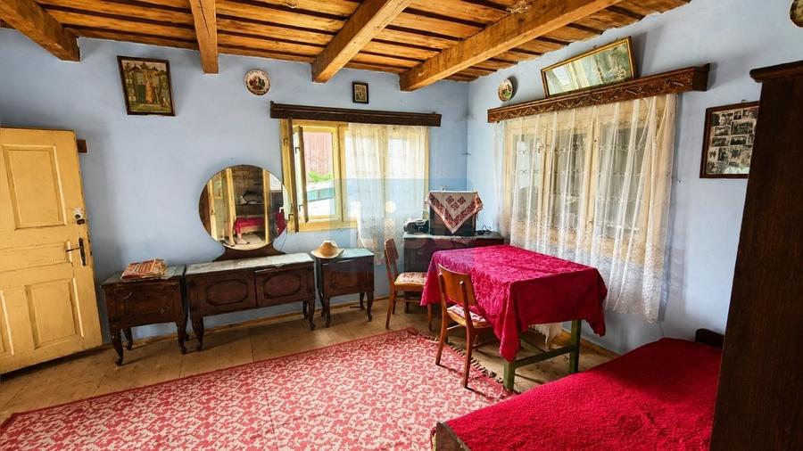 Casă cu 2 camere cu Teren 2295 Mp în Mărgău