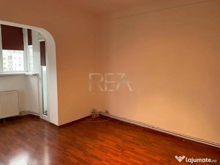 Apartament cu 3 camere decomandat în 13 Septembrie