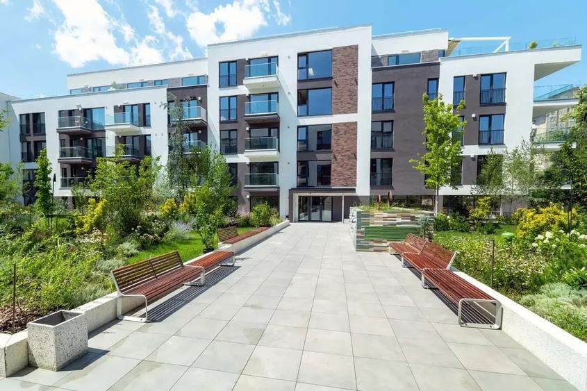 Apartament cu 3 camere decomandat în Moșilor
