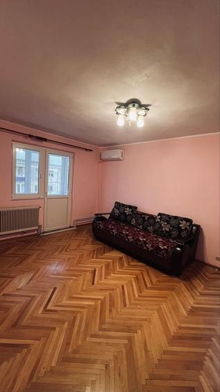 Apartament cu 2 camere nedecomandat în Central