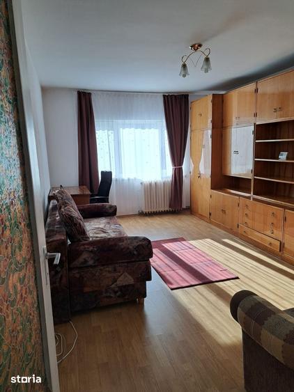 Apartament cu 2 camere decomandat în Zorilor