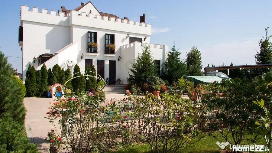 Casă cu 7 camere cu Teren 3200 Mp în Cernica