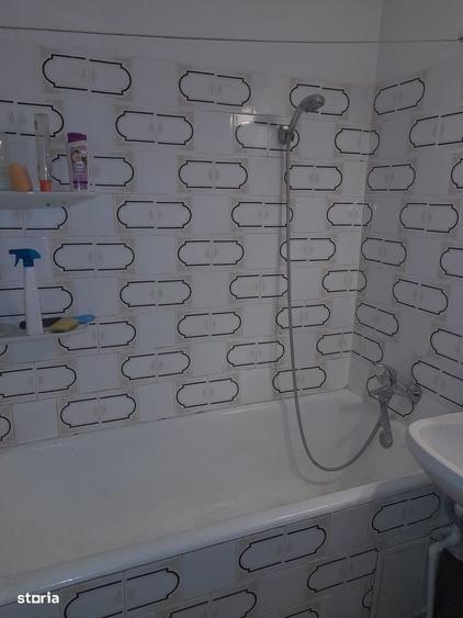 Apartament cu 3 camere decomandat în Ghencea