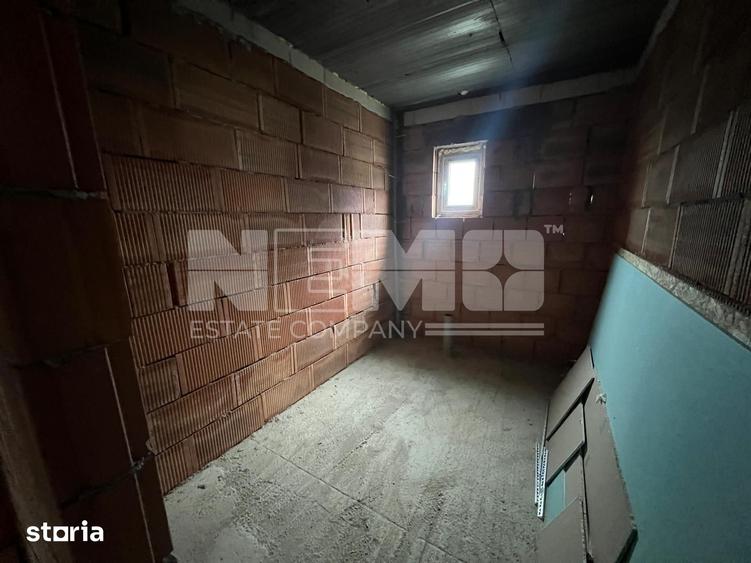 Casă cu 6 camere cu Teren 821 Mp în Dornești
