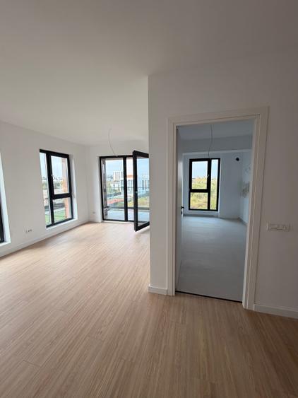 Apartament cu 3 camere decomandat în Voluntari
