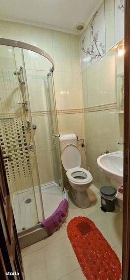 Casă cu 5 camere cu Teren 338 Mp în Sud