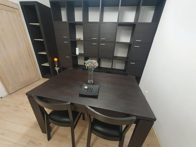Apartament cu 3 camere decomandat în 1 Mai