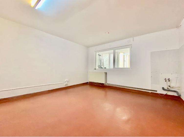 Apartament 3 Camere Parter | Târgoviște-Micro 5 | Confort și Accesibilitate - 1