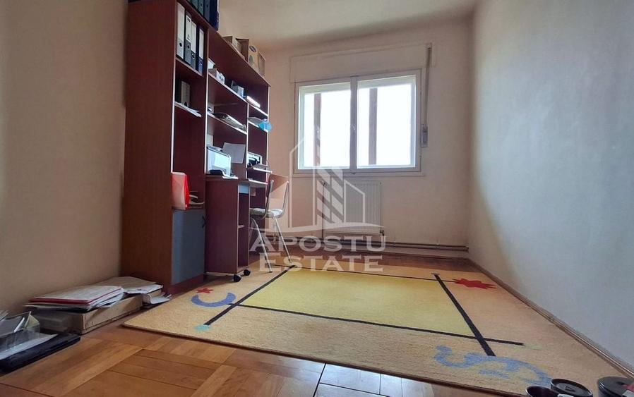 Apartament 4 camere decomandat zona Centrala - 13