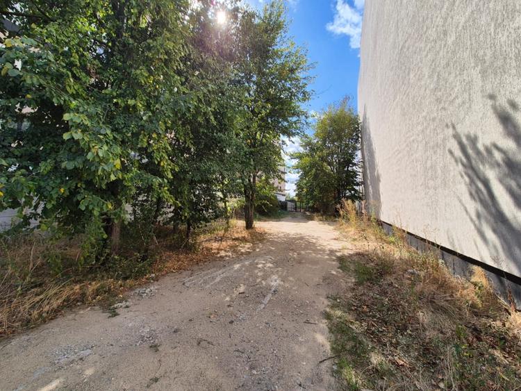 TEREN DE INCHIRIAT - SISESTI - 8