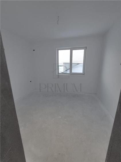 Duplex superb cu 4 dormitoare - teren 330 mp - locatie foarte buna - 12