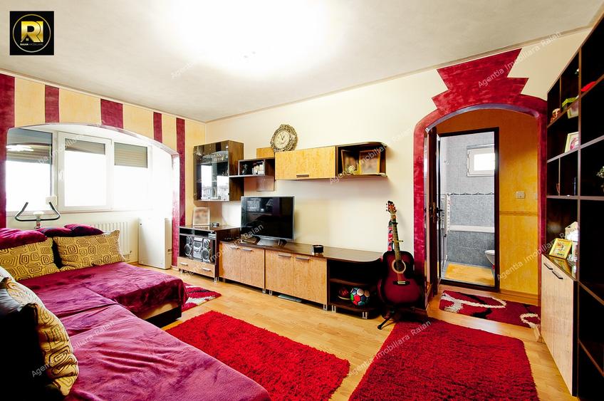 De vanzare 4 camere Micro 20 sup.66mp 2 balcoane renovat si mobilat - 10