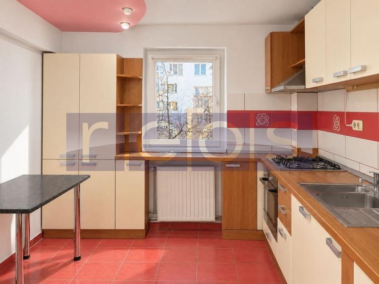 Apartament cu 4 camere în Băneasa