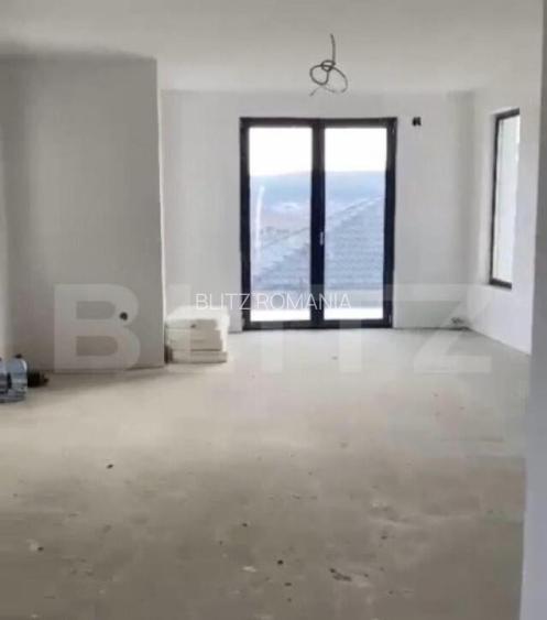 Casa pe un nivel, 138 mp utili, curte privata-Corunca