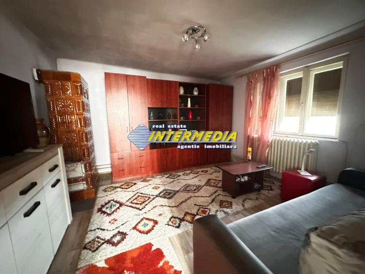 Casa 2 camere cu 920 mp teren Alba Iulia Zona HCC la asfalt toate utilitatiile - 10