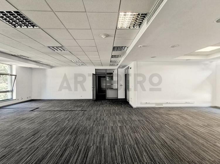 Zero comision, 260-682mp birou mobilat, move-in ready, Romana, 6' metrou - 9