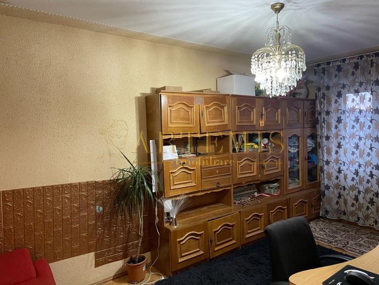 Apartament de 3 camere, decomandat, 67 mp., zona Stefan cel Mare. - 9