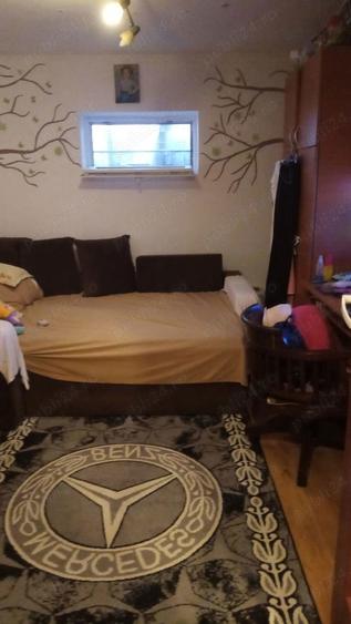 Proprietar vand casa curte zona cartierul 23 August - 10