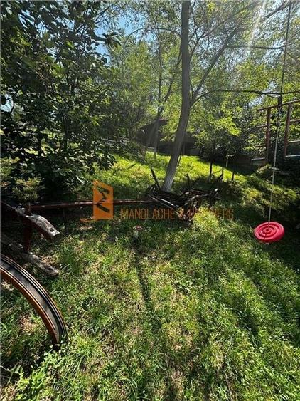 Ansamblu cabanute zona Cozieni - 28