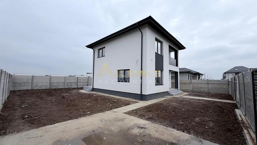 Casa Individuala - 4 camere - 2 bai - 375mp - 4
