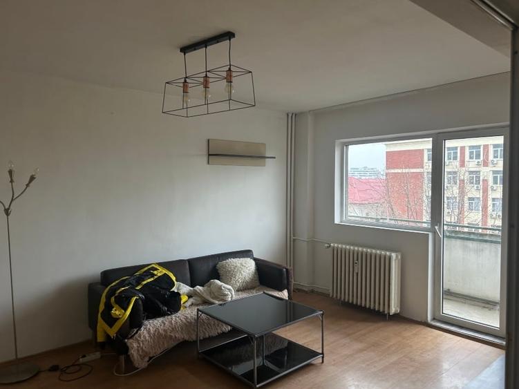 Proprietar inchiriez apt 2 camere Tineretului ncai - 3