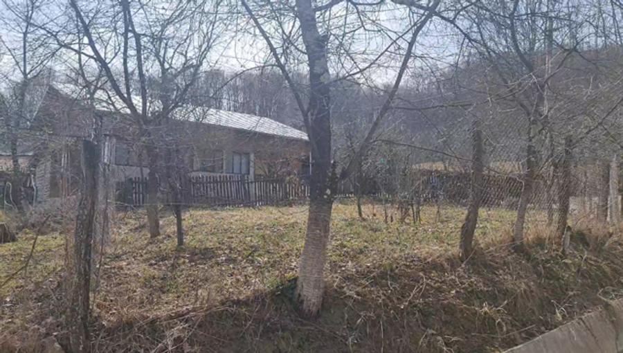 Vand casa cu teren de 2000mp, langa  Breaza , zona Ocina-Adunati-Provita de Sus - 2