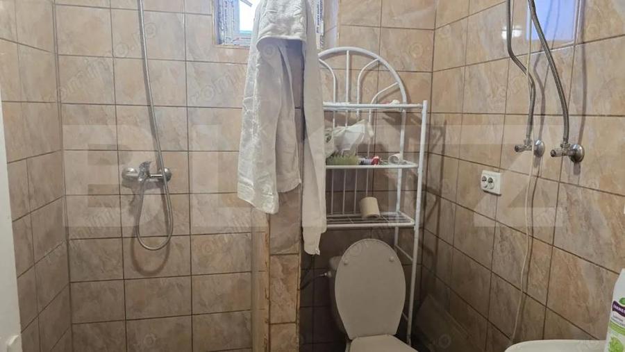 Casa 3 camere 133 mp; Teren - 1432 mp. Livada - 8