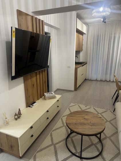 Apartament cu 2 camere semidecomandat în Central