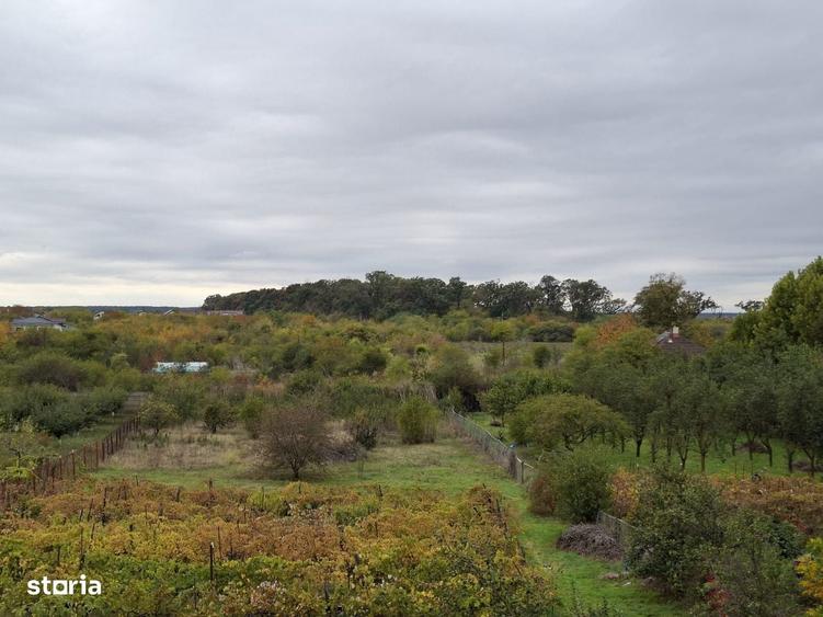 Teren Corbeanca Institutului 1064 mp / 2207 mp la 250 m de mall si DN1 - 4