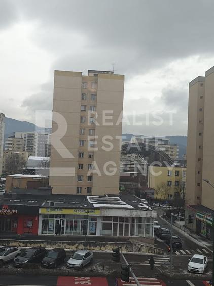 Apartament 4 camere de vânzare - Calea București, Brașov - 13